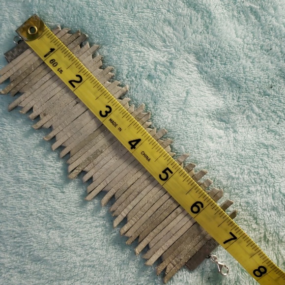 100% Blackish Gray Distressed Leather WristWrap - Picture 3 of 8